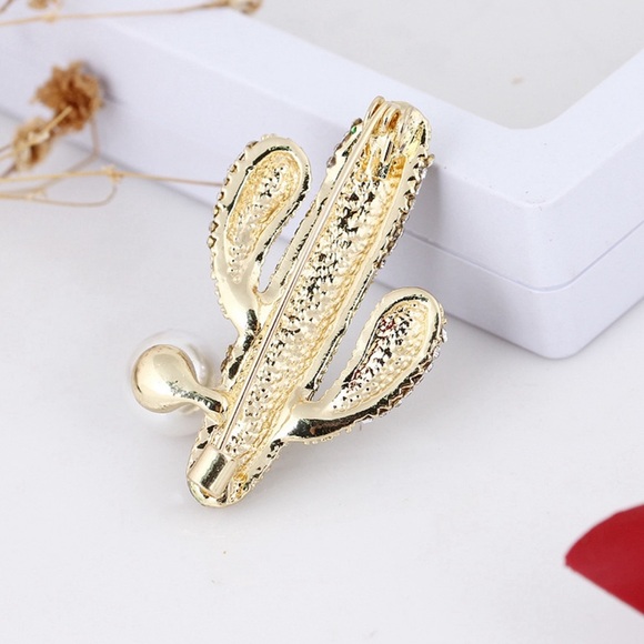 Desert Cactus Brooch - Picture 3 of 3